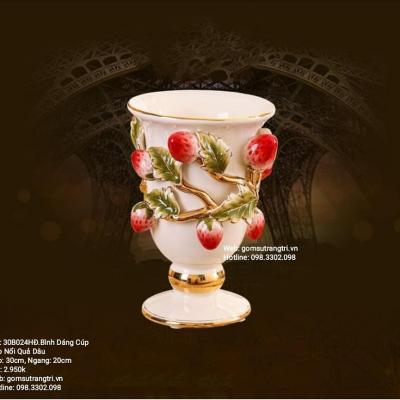BÌNH DÁNG CÚP ĐẮP NỔI QUẢ DÂU